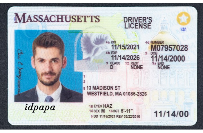 Sample Massachusetts driver license with a male photo and ID details labeled idpapa